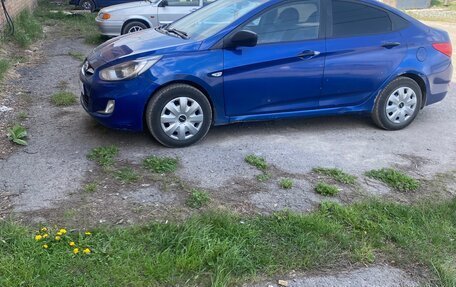 Hyundai Solaris II рестайлинг, 2012 год, 665 000 рублей, 2 фотография