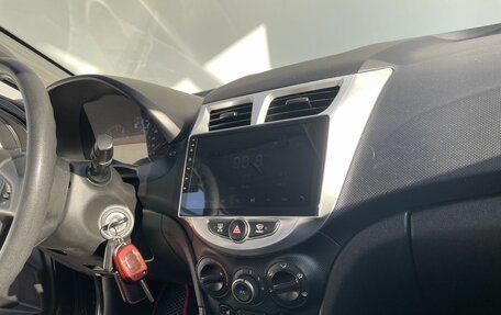 Hyundai Solaris II рестайлинг, 2016 год, 1 130 000 рублей, 17 фотография