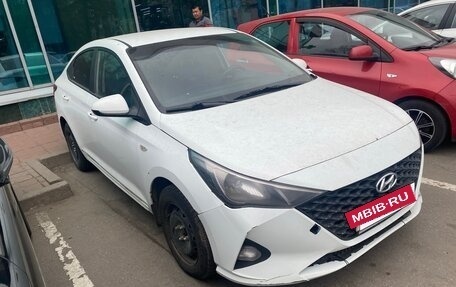 Hyundai Solaris II рестайлинг, 2020 год, 910 000 рублей, 2 фотография