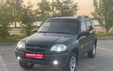 Chevrolet Niva I рестайлинг, 2012 год, 585 500 рублей, 2 фотография