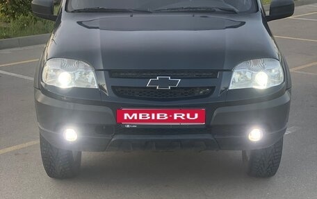 Chevrolet Niva I рестайлинг, 2012 год, 585 500 рублей, 3 фотография