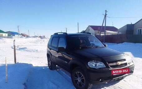 Chevrolet Niva I рестайлинг, 2011 год, 600 000 рублей, 9 фотография