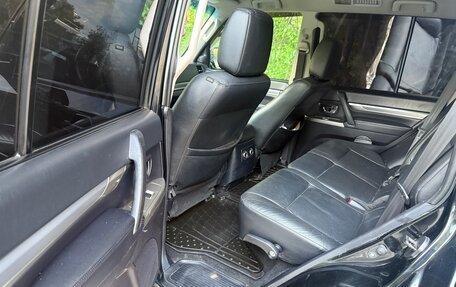 Mitsubishi Pajero IV, 2011 год, 2 390 000 рублей, 9 фотография
