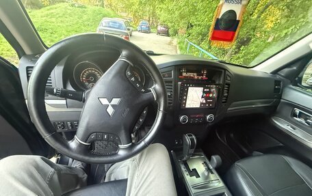 Mitsubishi Pajero IV, 2011 год, 2 390 000 рублей, 10 фотография