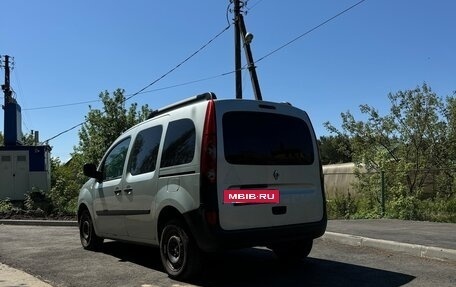Renault Kangoo II рестайлинг, 2008 год, 550 000 рублей, 4 фотография