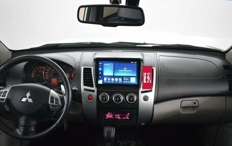 Mitsubishi Pajero Sport II рестайлинг, 2015 год, 1 599 000 рублей, 5 фотография