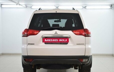 Mitsubishi Pajero Sport II рестайлинг, 2015 год, 1 599 000 рублей, 3 фотография
