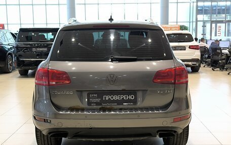 Volkswagen Touareg III, 2010 год, 1 390 000 рублей, 10 фотография