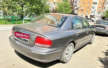 Hyundai Sonata IV рестайлинг, 2001 год, 380 000 рублей, 3 фотография