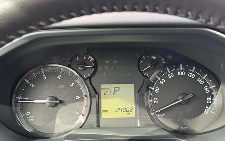 Toyota Land Cruiser Prado 150 рестайлинг 2, 2023 год, 6 140 000 рублей, 13 фотография
