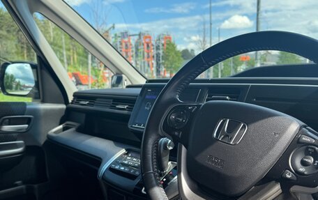 Honda Stepwgn IV, 2018 год, 2 500 000 рублей, 14 фотография