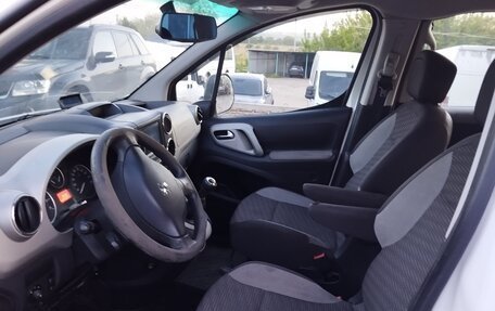 Peugeot Partner II рестайлинг 2, 2012 год, 560 000 рублей, 1 фотография