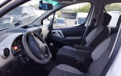 Peugeot Partner II рестайлинг 2, 2012 год, 560 000 рублей, 1 фотография