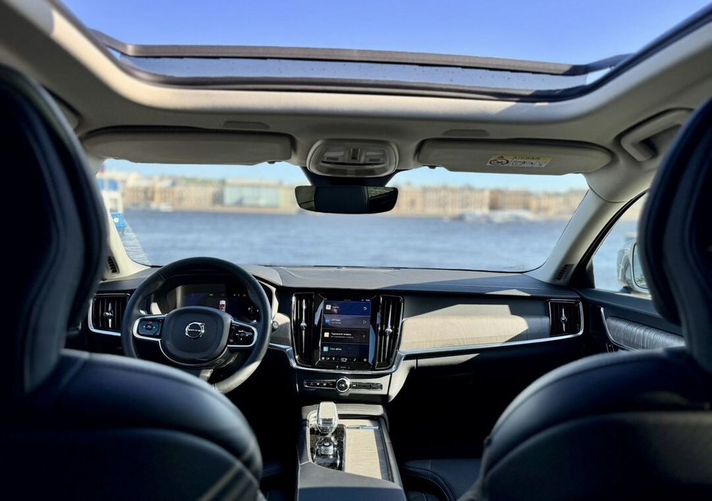 Volvo V90 Cross Country, 2023 год, 8 599 000 рублей, 19 фотография
