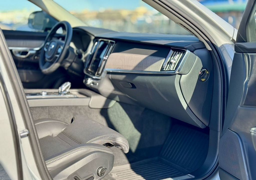 Volvo V90 Cross Country, 2023 год, 8 599 000 рублей, 23 фотография