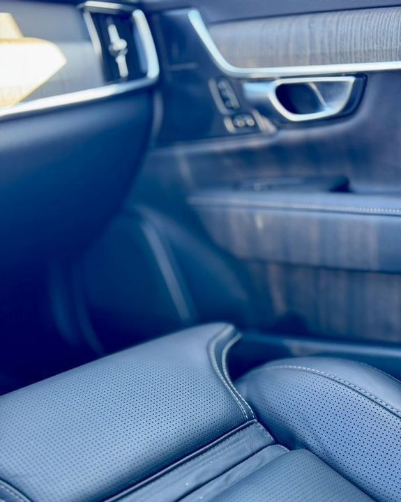 Volvo V90 Cross Country, 2023 год, 8 599 000 рублей, 28 фотография