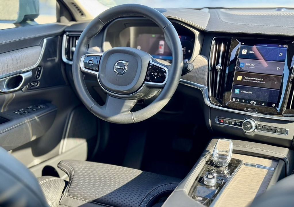 Volvo V90 Cross Country, 2023 год, 8 599 000 рублей, 21 фотография