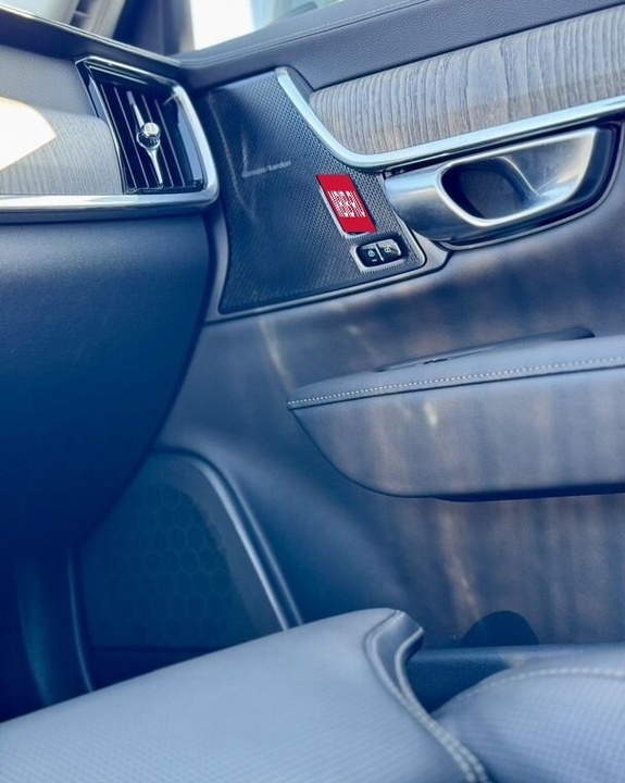 Volvo V90 Cross Country, 2023 год, 8 599 000 рублей, 29 фотография