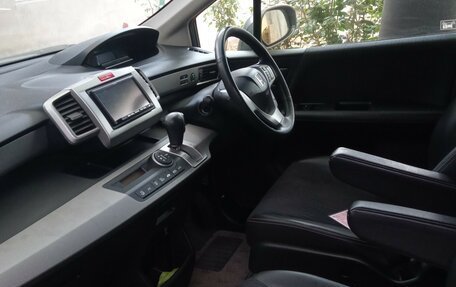 Honda Freed I, 2012 год, 1 300 000 рублей, 3 фотография