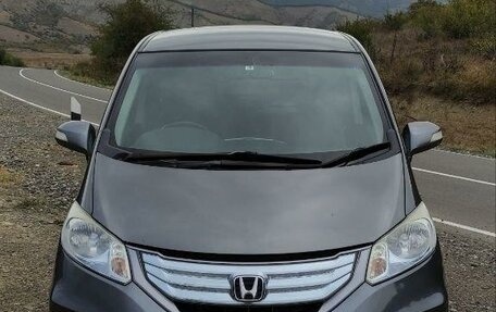 Honda Freed I, 2012 год, 1 300 000 рублей, 7 фотография