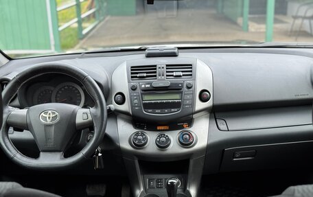 Toyota RAV4, 2011 год, 1 389 000 рублей, 25 фотография