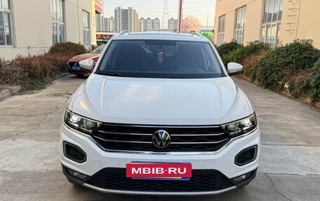 Volkswagen T-Roc I, 2022 год, 1 740 000 рублей, 4 фотография