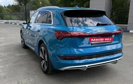 Audi e-tron I, 2020 год, 5 000 000 рублей, 4 фотография