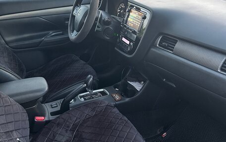 Mitsubishi Outlander III рестайлинг 3, 2012 год, 1 480 000 рублей, 9 фотография
