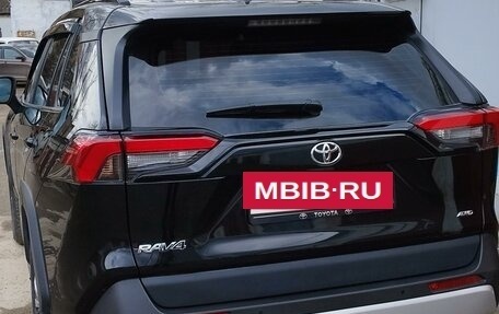 Toyota RAV4, 2023 год, 3 850 000 рублей, 14 фотография