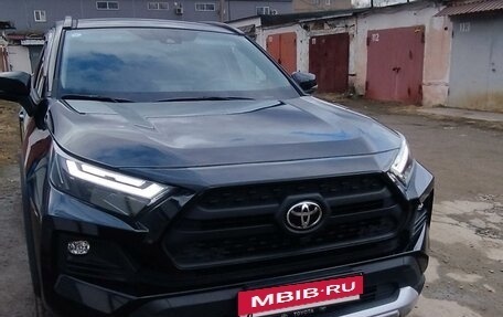Toyota RAV4, 2023 год, 3 850 000 рублей, 6 фотография