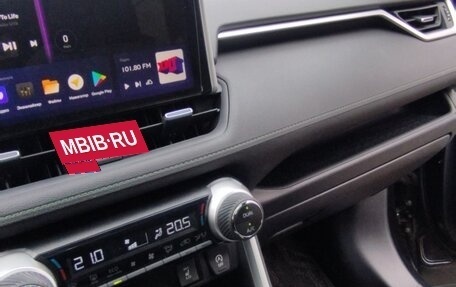Toyota RAV4, 2023 год, 3 850 000 рублей, 12 фотография