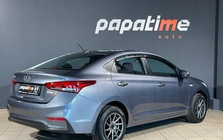 Hyundai Solaris II рестайлинг, 2018 год, 1 400 000 рублей, 3 фотография
