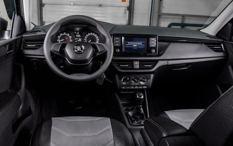Skoda Rapid II, 2021 год, 1 569 000 рублей, 6 фотография