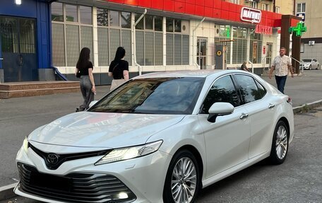 Toyota Camry, 2018 год, 3 150 000 рублей, 3 фотография