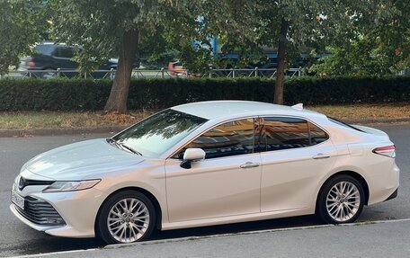 Toyota Camry, 2018 год, 3 150 000 рублей, 5 фотография