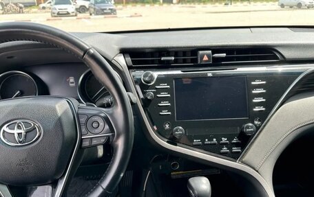 Toyota Camry, 2018 год, 3 150 000 рублей, 7 фотография