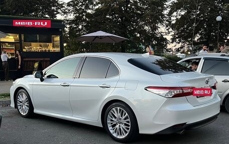 Toyota Camry, 2018 год, 3 150 000 рублей, 8 фотография