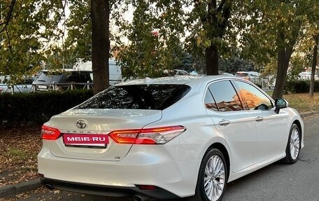 Toyota Camry, 2018 год, 3 150 000 рублей, 2 фотография