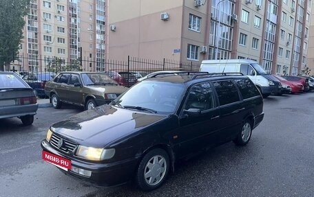 Volkswagen Passat B4, 1995 год, 245 000 рублей, 2 фотография