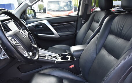 Mitsubishi Pajero Sport III рестайлинг, 2021 год, 3 600 000 рублей, 33 фотография