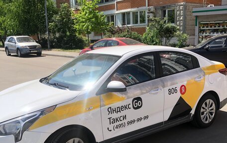 KIA Rio IV, 2021 год, 1 350 000 рублей, 2 фотография