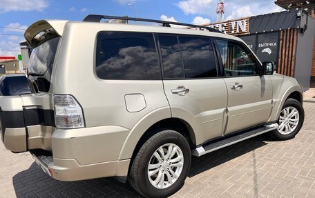 Mitsubishi Pajero IV, 2017 год, 2 999 000 рублей, 4 фотография