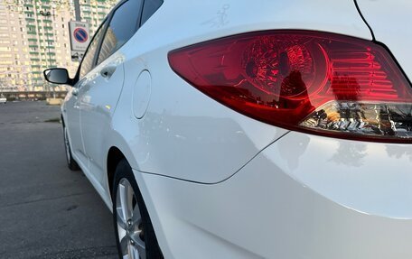 Hyundai Solaris II рестайлинг, 2013 год, 820 000 рублей, 15 фотография