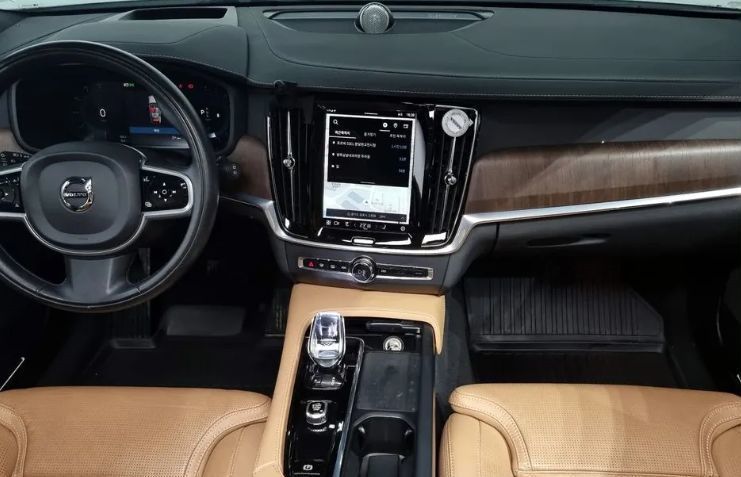 Volvo V90 Cross Country, 2021 год, 4 775 000 рублей, 7 фотография