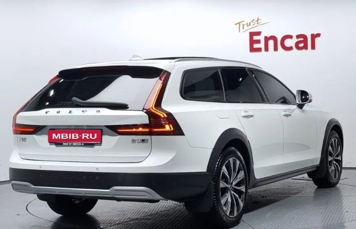 Volvo V90 Cross Country, 2021 год, 4 775 000 рублей, 2 фотография