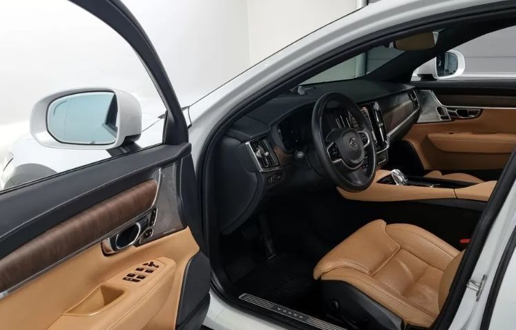 Volvo V90 Cross Country, 2021 год, 4 775 000 рублей, 11 фотография