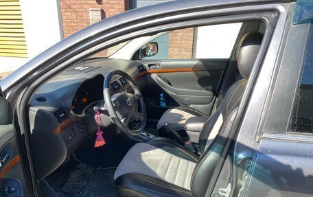 Toyota Avensis III рестайлинг, 2007 год, 925 000 рублей, 11 фотография