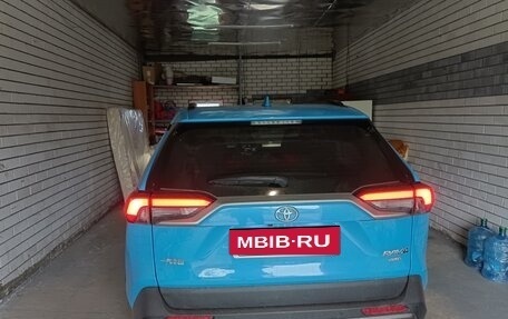 Toyota RAV4, 2019 год, 3 200 000 рублей, 19 фотография