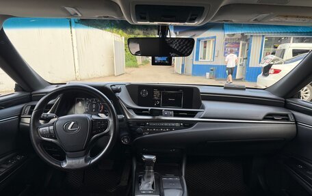 Lexus ES VII, 2019 год, 3 800 000 рублей, 7 фотография