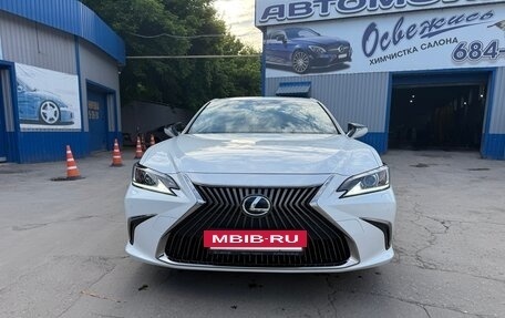 Lexus ES VII, 2019 год, 3 800 000 рублей, 3 фотография